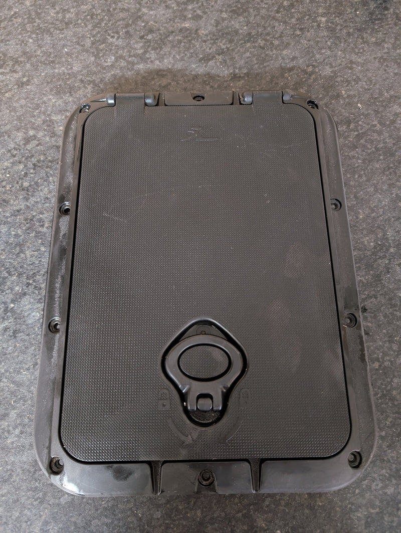 Hobie Rectangular Twist and Seal Hatch - Used/Salvaged
